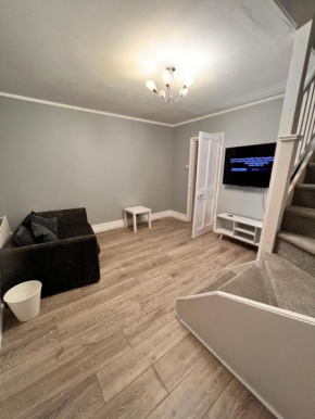 82a Nelson Street